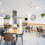 La Terraza 2*