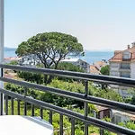La Terraza 2*