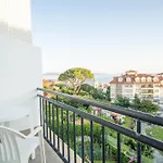 La Terraza 2*