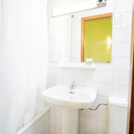 La Terraza Готель 2*