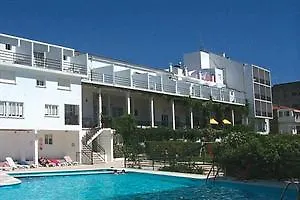 La Terraza 2*